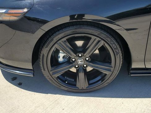 Used 2024 Honda Accord Sport image 12