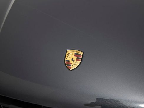 Certified 2026 Porsche Macan AWD/4WD image 37