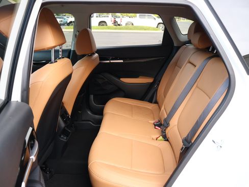 Used 2024 Kia Seltos EX FWD image 21