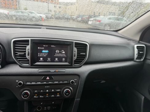 Used 2018 Kia Sportage LX w/ LX Popular Package image 26