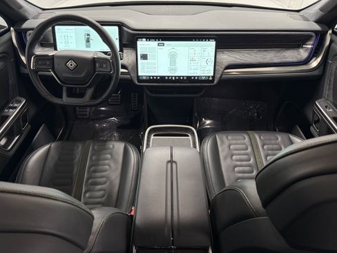 Used 2022 Rivian R1T Launch Edition image 17