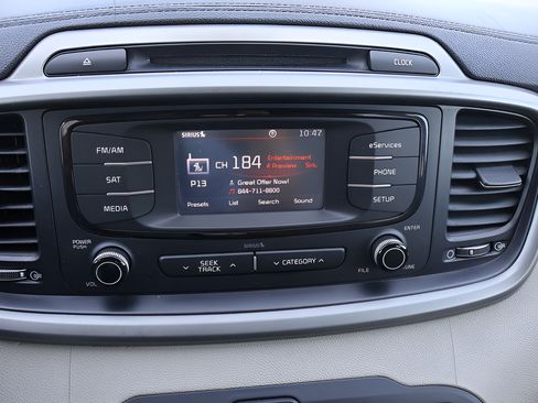 Used 2016 Kia Sorento LX FWD image 25