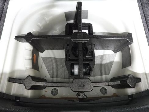 Used 2021 Volkswagen Jetta S w/ Driver Assistance Package image 26