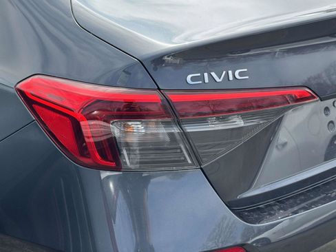 Used 2024 Honda Civic Sport image 7