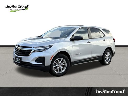 Used 2022 Chevrolet Equinox LS w/ LS Convenience Package image 1