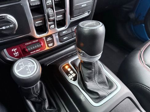 Used 2024 Jeep Gladiator Rubicon image 22