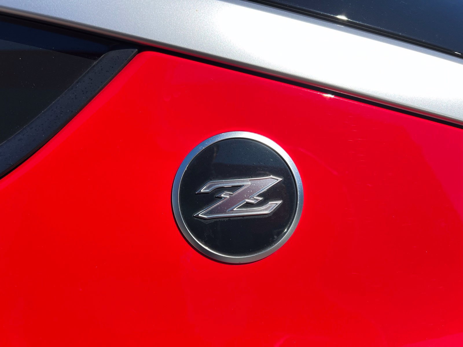 Used 2025 Nissan Z Performance w/ Floor Mat Package RWD image 16