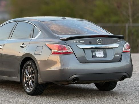 Used 2015 Nissan Altima 2.5 S w/ Special Edition Package image 16