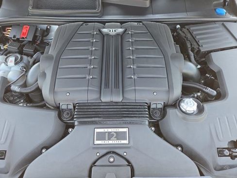 Used 2018 Bentley Bentayga Activity image 34