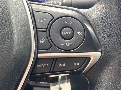 Used 2022 Toyota Camry LE image 20