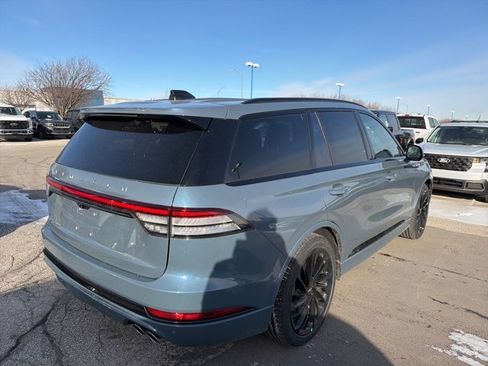 New 2026 Lincoln Aviator Reserve image 4