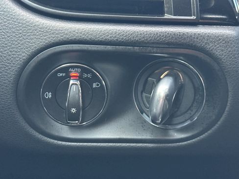 Used 2025 Porsche Macan image 29