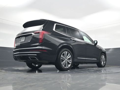 Used 2022 Cadillac XT6 Premium Luxury w/ Technology Package image 24
