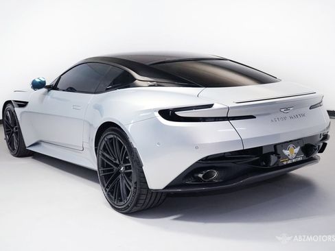 Used 2025 Aston Martin DB12 Coupe RWD image 7