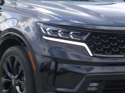 Used 2021 Kia Sorento SX image 8