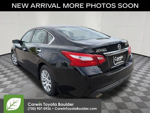 Used 2017 Nissan Altima 2.5 S w/ Power Driver Seat Package FWD image 5