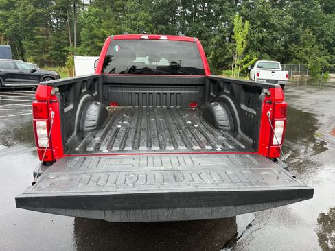 Used 2022 Ford F250 XLT w/ Black Appearance Package AWD/4WD image 7