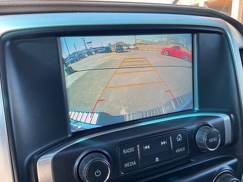 Used 2017 GMC Sierra 1500 SLT w/ Suspension Package, Off-Road image 10