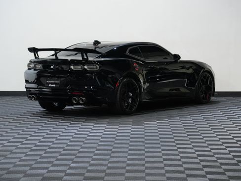 Used 2020 Chevrolet Camaro ZL1 RWD image 6