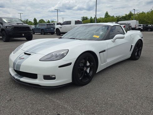 Used 2013 Chevrolet Corvette Grand Sport w/ 4LT Preferred Equipment Group RWD image 3