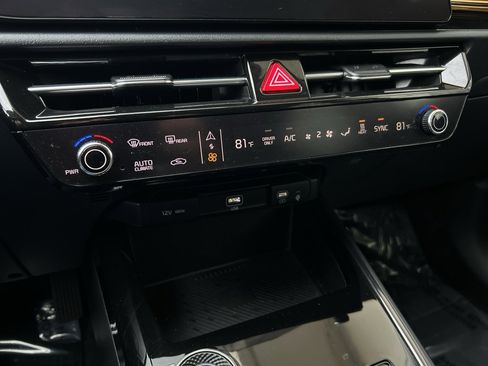 Used 2024 Kia Niro Wind w/ Wind Preserve Package image 23