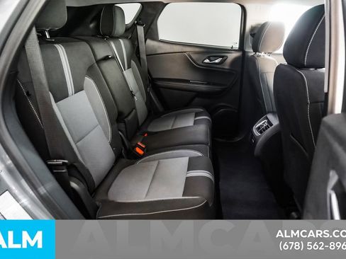 Used 2025 Chevrolet Blazer LT FWD image 20