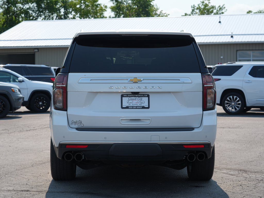 Used 2022 Chevrolet Suburban High Country AWD/4WD image 4