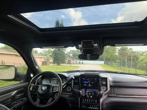 Used 2020 RAM 2500 Limited AWD/4WD image 13