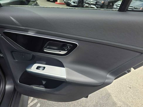 Used 2026 Mercedes-Benz GLC 300 4MATIC image 13