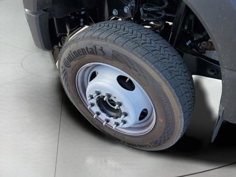 Used 2024 Ford F450 XL w/ Snow Plow Prep Package image 15