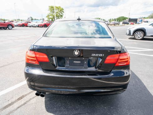 Used 2011 BMW 328i xDrive Coupe AWD/4WD image 5