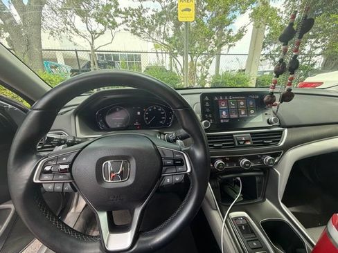 Used 2018 Honda Accord EX-L image 6