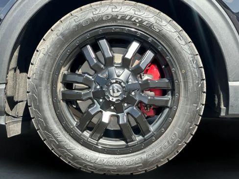 Used 2025 Ford Explorer ST AWD/4WD image 32