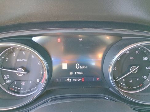 Used 2020 Buick Encore GX Essence w/ Experience Buick Package image 28