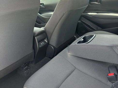 Used 2025 Toyota Corolla LE FWD image 8