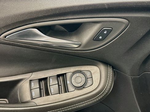 Used 2024 Buick Encore GX Sport Touring AWD/4WD image 15