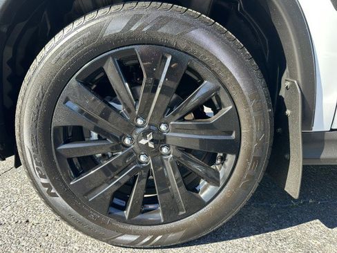 Used 2024 Mitsubishi Outlander Sport LE image 12