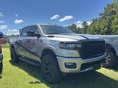 Used 2025 RAM 1500 Big Horn AWD/4WD image 5