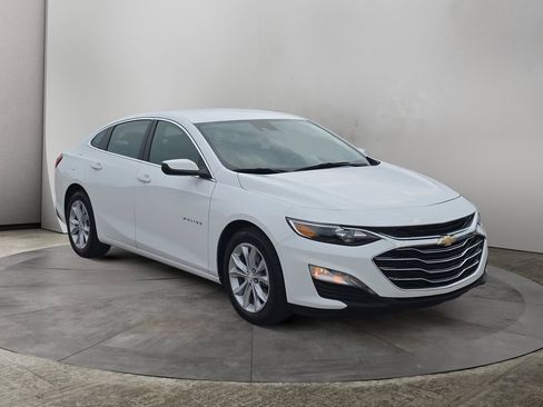 Used 2025 Chevrolet Malibu LT FWD image 7