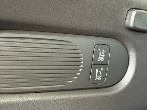 Used 2026 Hyundai Palisade SEL FWD image 33