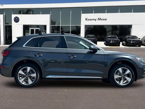 Used 2023 Audi Q5 2.0T Premium w/ Convenience Package AWD/4WD image 3