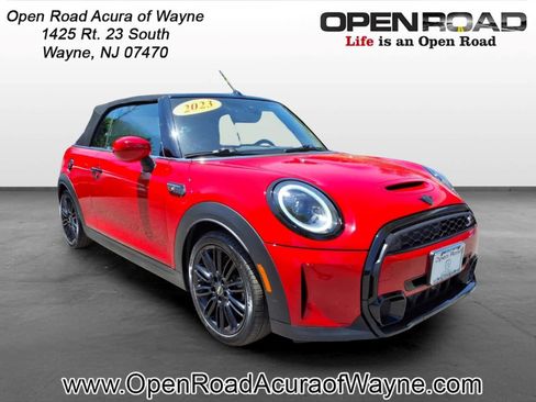 Used 2023 MINI Cooper S FWD image 1