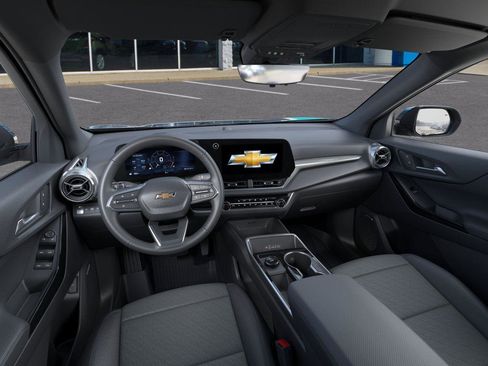 New 2026 Chevrolet Equinox LT AWD/4WD image 15