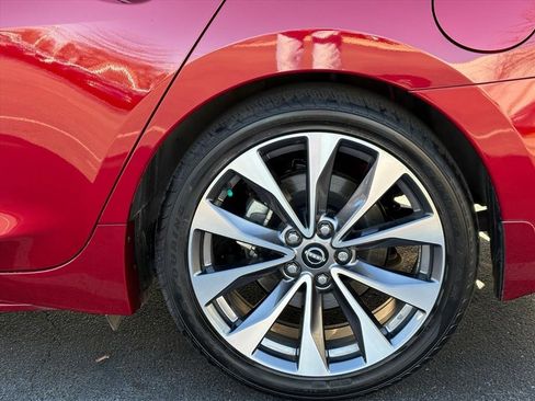 Certified 2023 Nissan Maxima Platinum w/ Sport Mat Group image 26