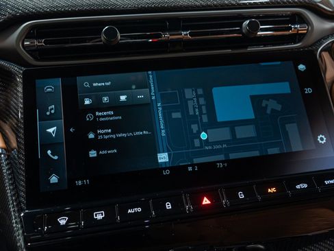 Used 2025 Aston Martin Vanquish image 53