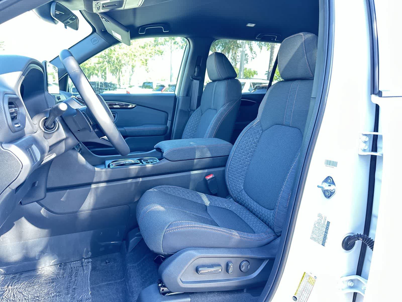 New 2026 Honda Pilot Sport image 14