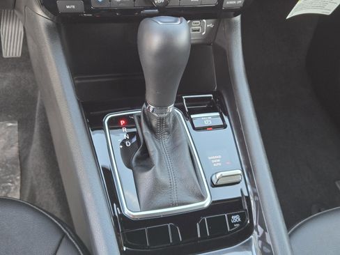 Used 2025 Jeep Compass Latitude image 14