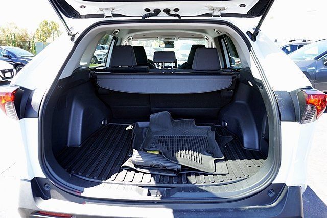 Used 2024 Toyota RAV4 LE AWD/4WD image 19