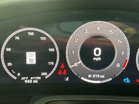 Used 2025 Porsche 911 Carrera image 20