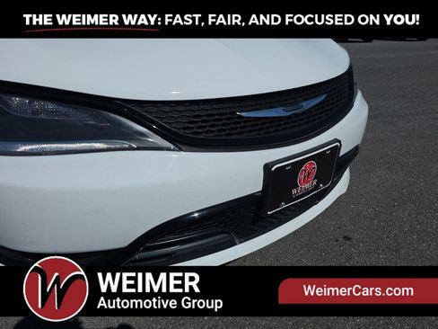 Used 2015 Chrysler 200 S FWD image 26